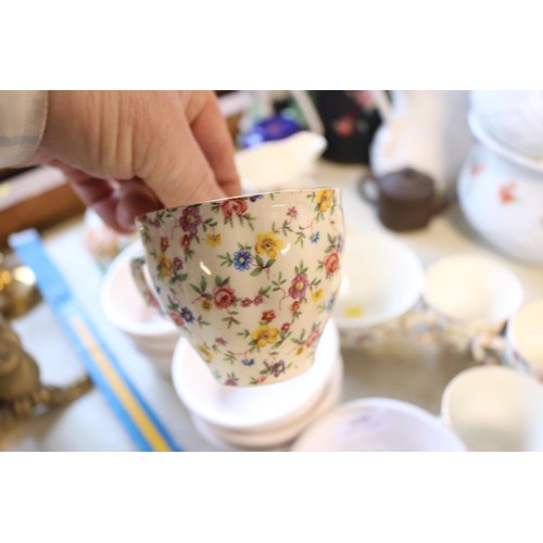 644 - Tams wear chintz part tea set (1930's) & pots