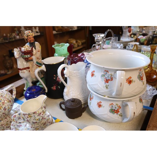 645 - Oriental china, jugs, chamber pots, etc