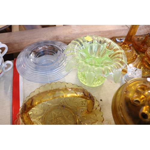 646 - Qty of glassware