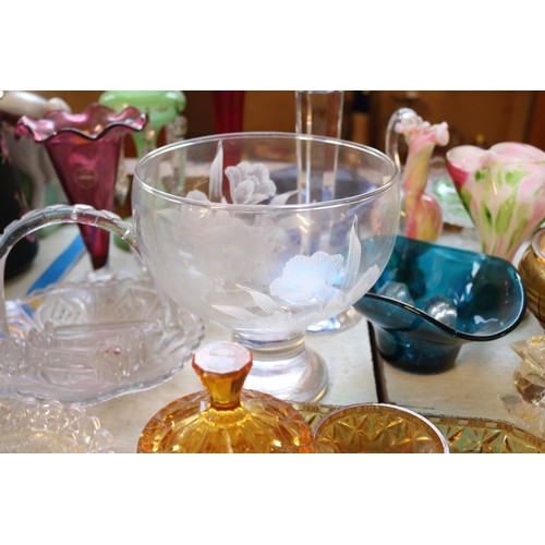 646 - Qty of glassware