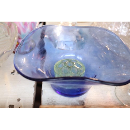 646 - Qty of glassware