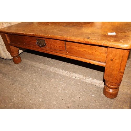 660 - Large coffee table with drawer