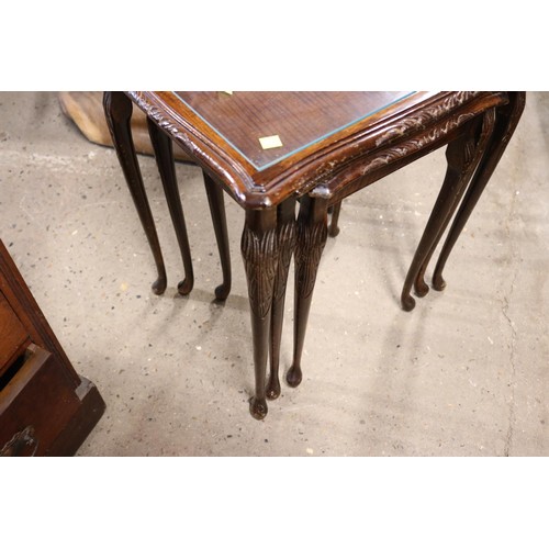 663 - Nest of 3 tables
