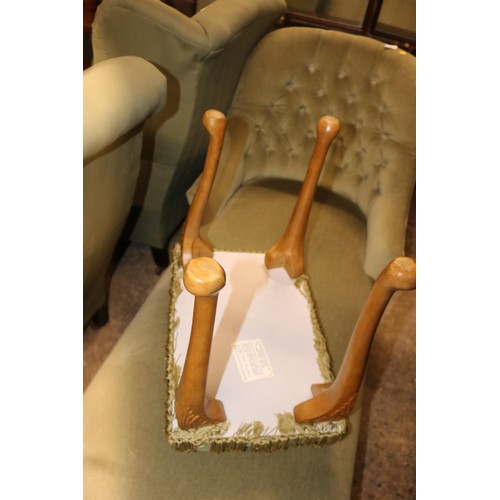 687 - Green modern chaise lounge & stool
