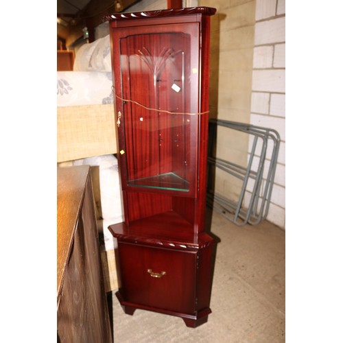 Lot 698       
