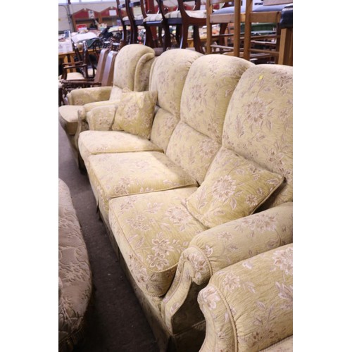 Lot 714       