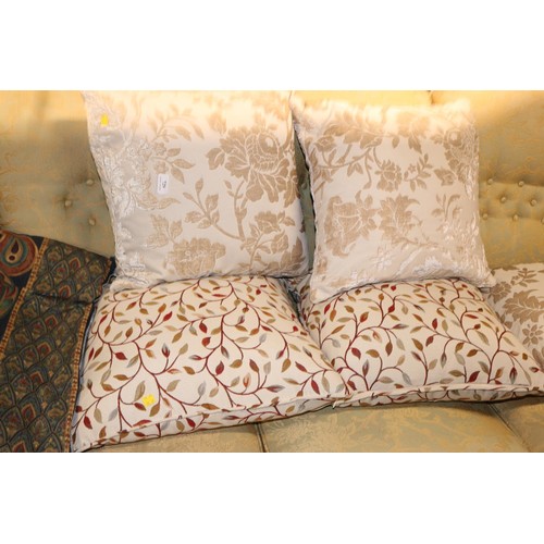 729 - Six large patterned cushions