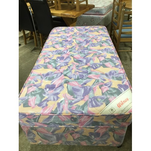 700 - Whitney single bed & mattress