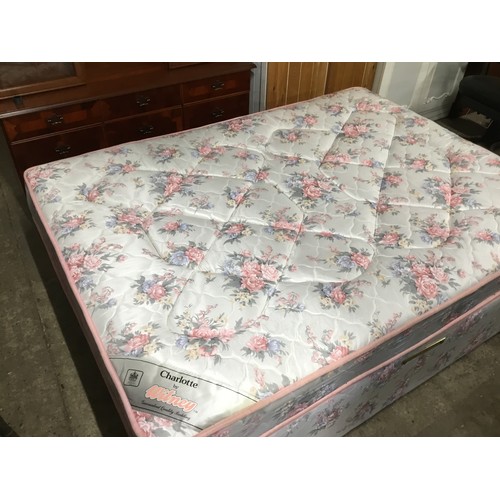 Lot 702       