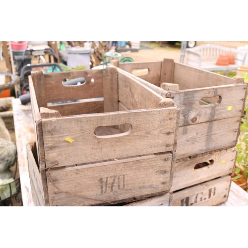 80 - 4 x wooden apple crates