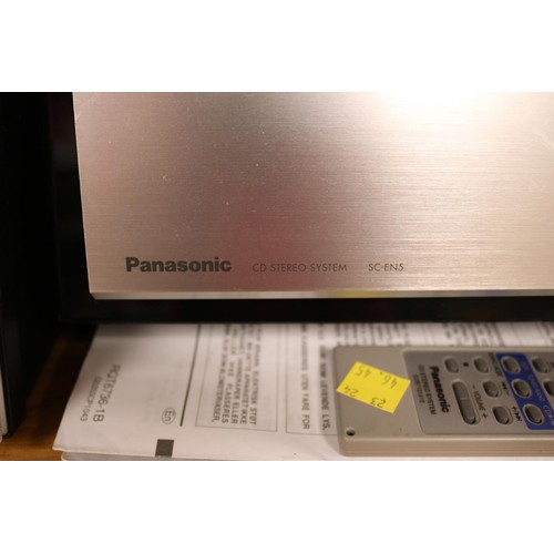 115 - Panasonic cd stereo system with remote & instructions - warranted until 12 noon Tuesday following th... 