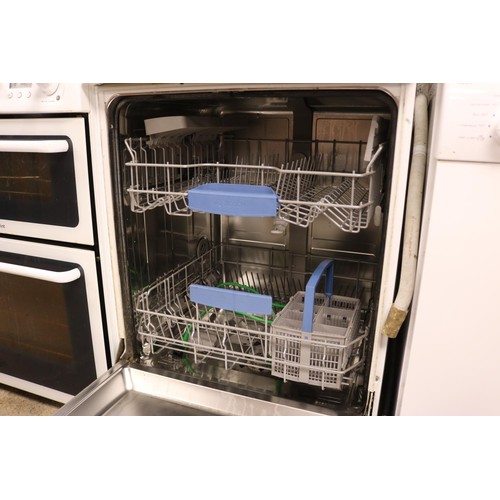 125 - Bosch dishwasher - warranted until noon Tues following the above sale