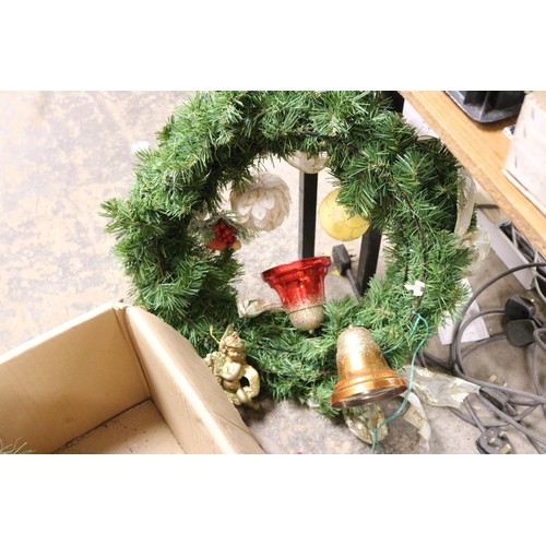 209 - Box of 3x Christmas electric wreaths - warranted until 12 noon Tuesday following the above sale