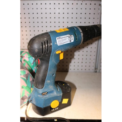 250 - 14.4v workzone drill & hammer drill - warranted until 12 noon Tuesday following the above sale