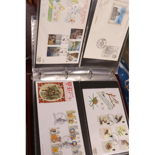 660 - 2 albums of GB first day covers