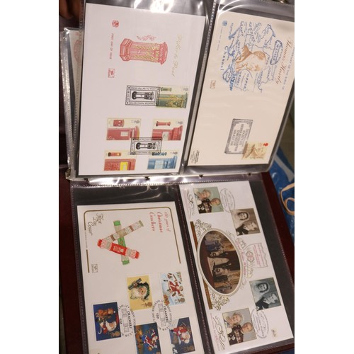 660 - 2 albums of GB first day covers