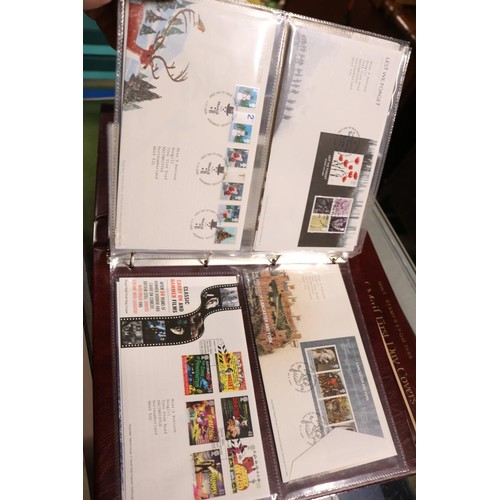 660 - 2 albums of GB first day covers