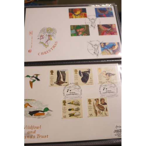 660 - 2 albums of GB first day covers