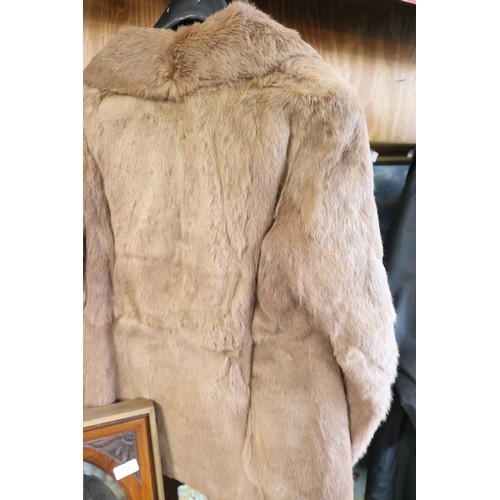 578 - Ladies size 10 fur jacket