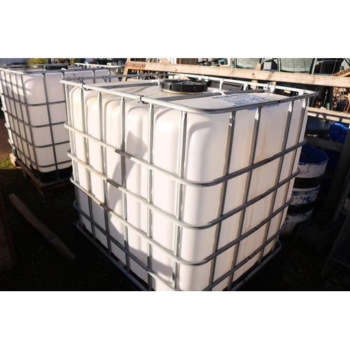 8 - 1000 ltr ici tank