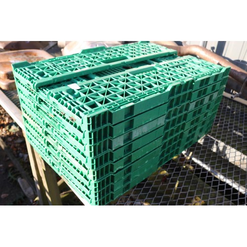 15 - 7 x green fold up crates