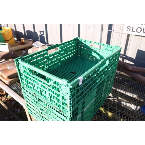 15 - 7 x green fold up crates