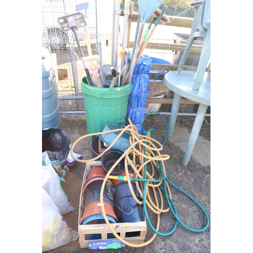 35 - Garden, tools, plastic bin, pots, hosepipe, etc