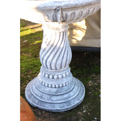 55A - small bird bath