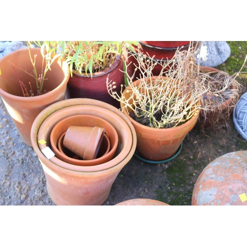 57 - Large quantity of various clay pots