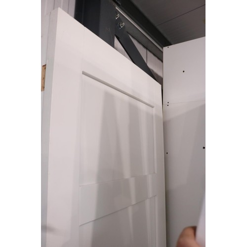 132 - 3 Howdens 4 panel shaker doors