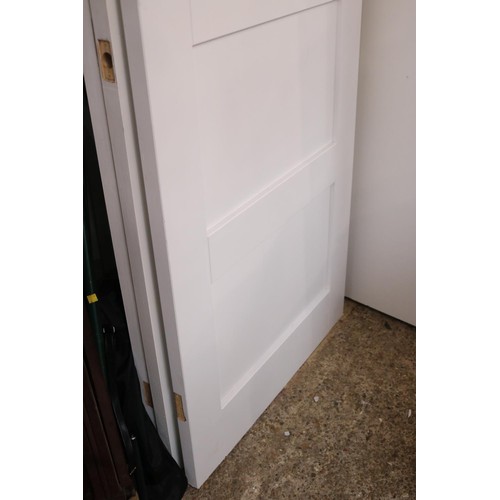 132 - 3 Howdens 4 panel shaker doors