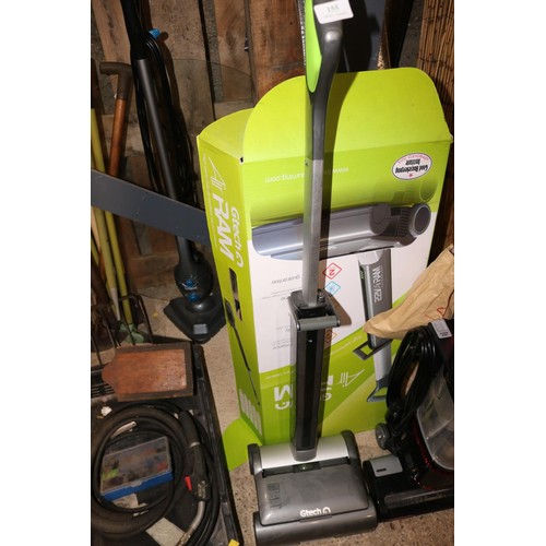 155 - G-Tech air ram with box - warranted until 12 noon Tuesday following the above sale