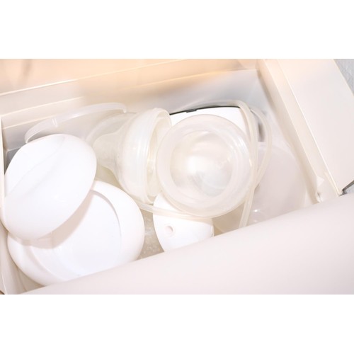 301 - Newby double electric breast pump & new bottle - warranted until 12 noon Tuesday following the above... 