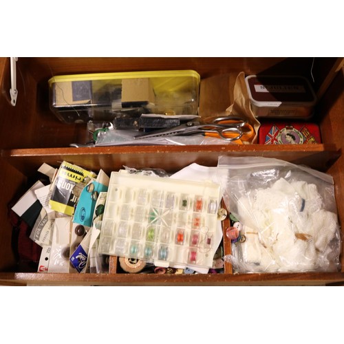 Sewing box & contents