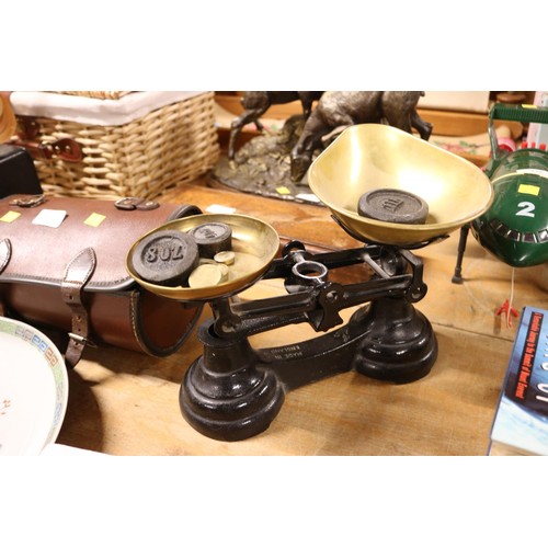 429 - Set of kitchen, scales and weights