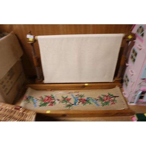 435 - Embroidery, cross stitch, tapestry frame adjustable & 1 other