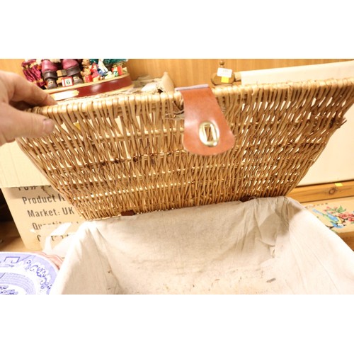 436 - Wicker picnic basket