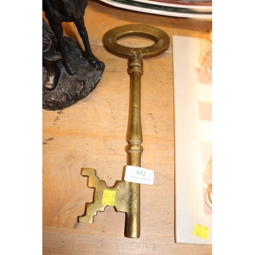 442 - Large brass key, approx 14