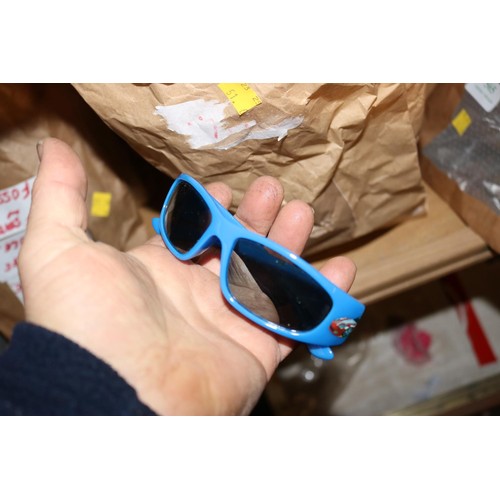 565 - Qty of various glasses, sunglasses