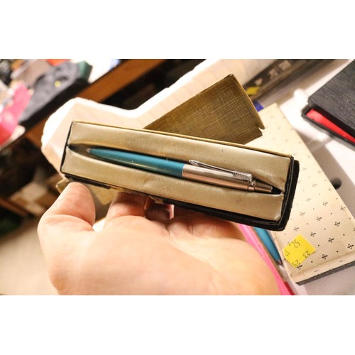 Parker pen set & various Parker pens