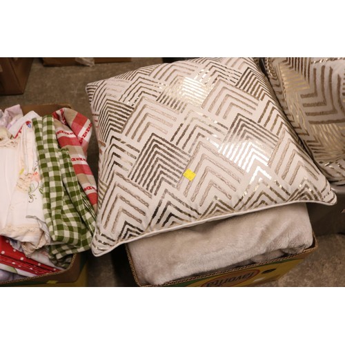 700 - 3 boxes of various cushions, seat pads, throws & linen