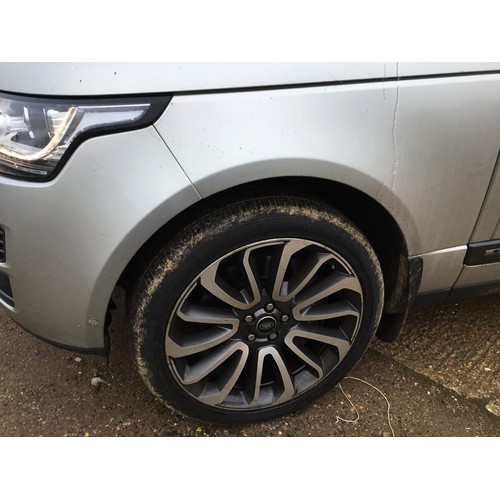 2 - September 2016 Gold Petrol 4999cc stretched  Range Rover autobiography.  (No V5) . MOT until 5/12/20... 