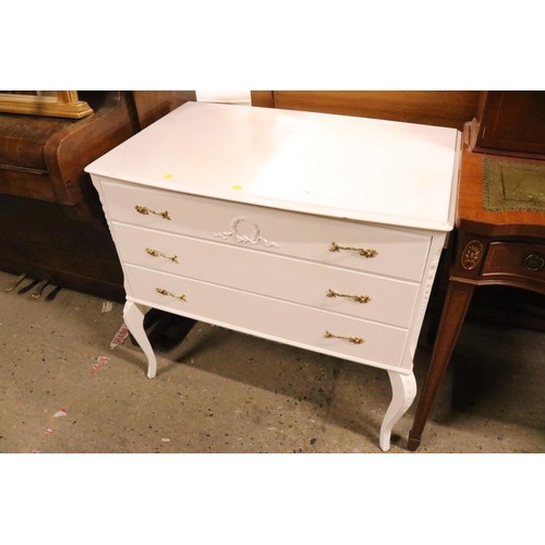 636 - Painted 3 drawer chest