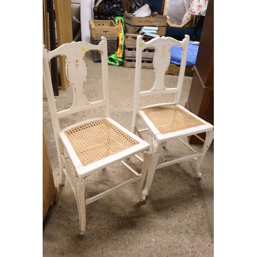 649 - 2 bedroom chairs