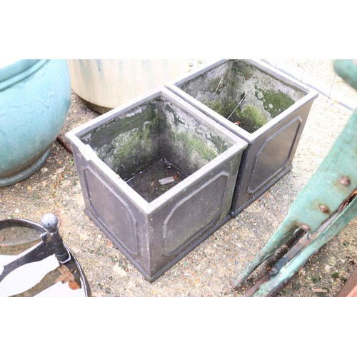 11 - 2 x small square planters