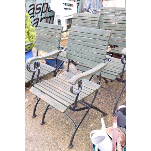 69 - 6 garden chairs with cushions (inside)