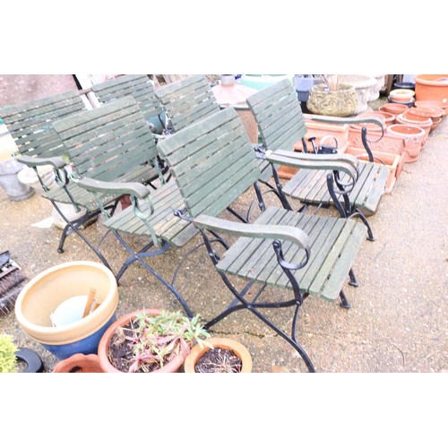 69 - 6 garden chairs with cushions (inside)