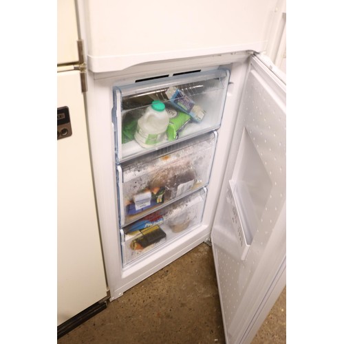 108 - Bosch tall fridge freezer- warranted until 12 noon Tuesday following the above sale