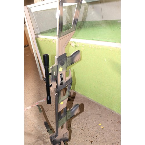 558 - Cross bow with telescope