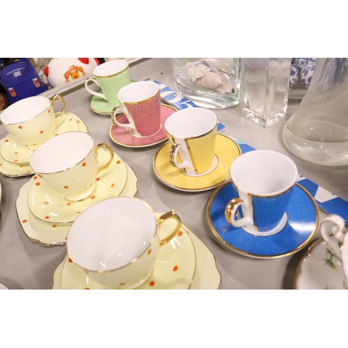 573 - Various part tea and coffee set and cake stand